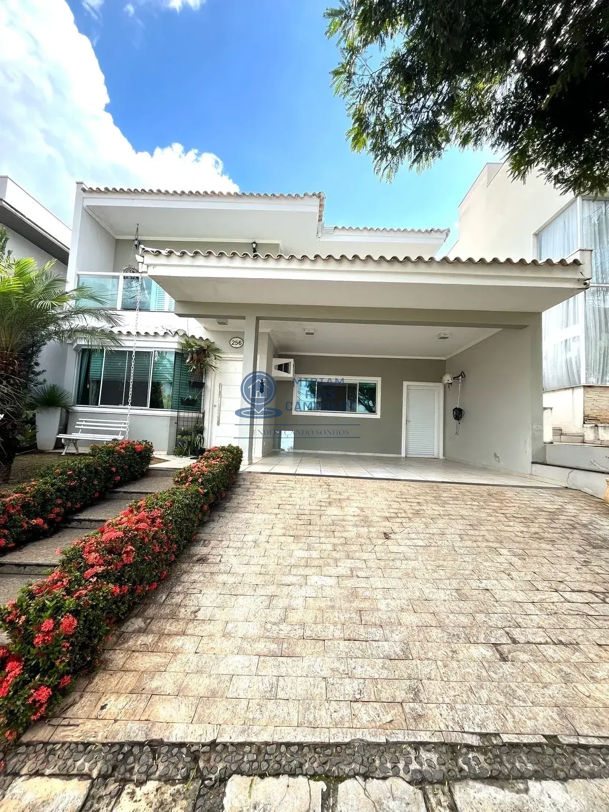 Casa de condomínio à venda, com 03 quartos, 240,82m² - Miriam Reis Campolim   Corretora de imóveis